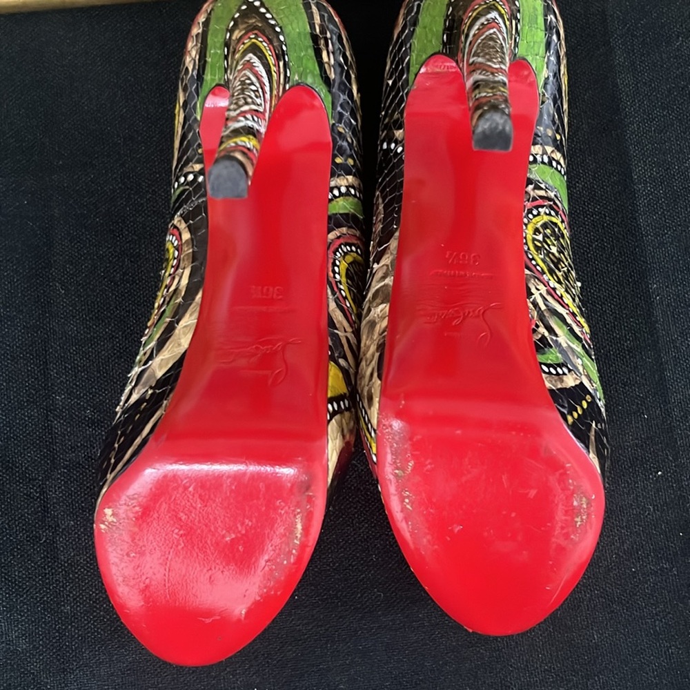 Christian Louboutin Daffodile Python Preowned/Used - image 6